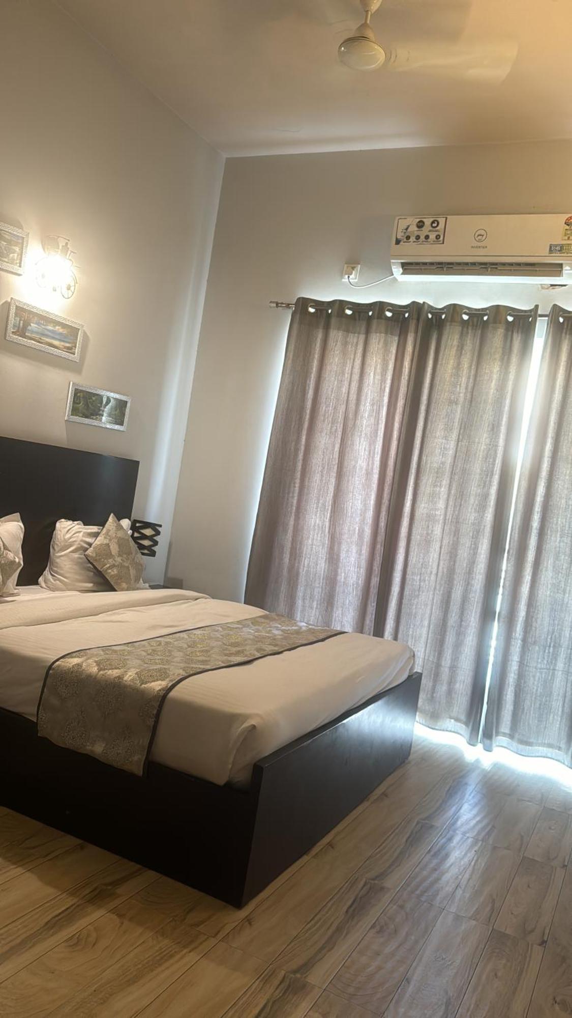 Pearl Suites At Omex Entrenity Vrindāvan Eksteriør bilde